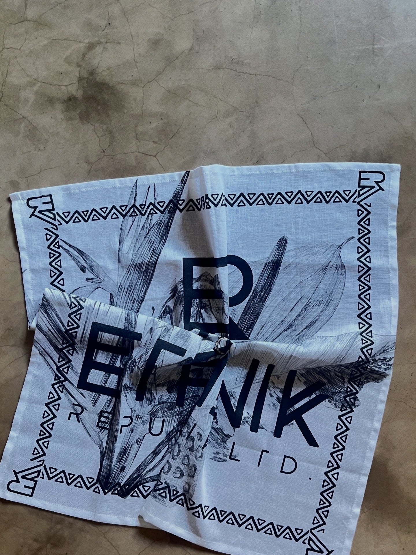 Ethnik Logo Linen Scarf