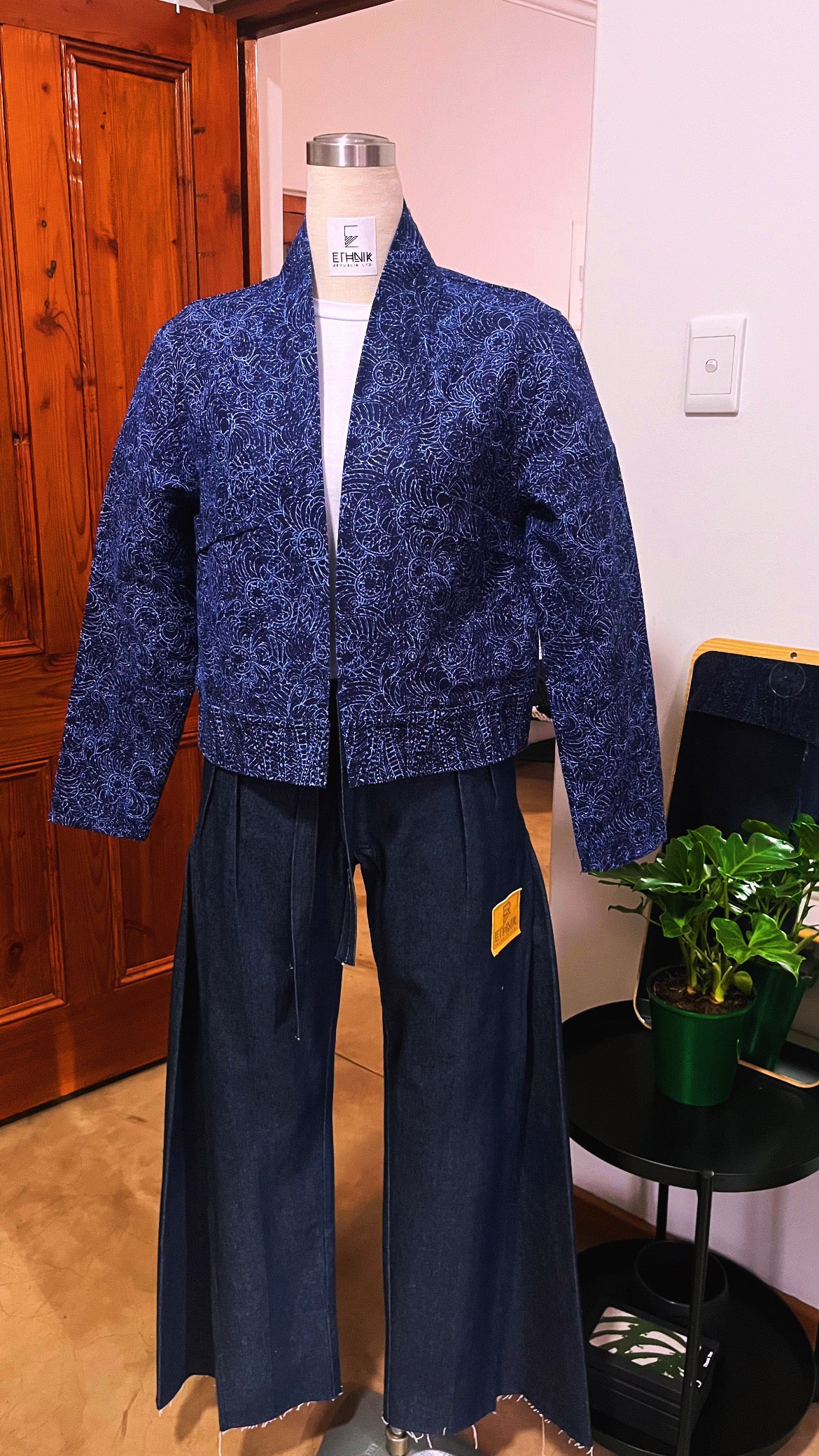 Warwick Crop Kimono