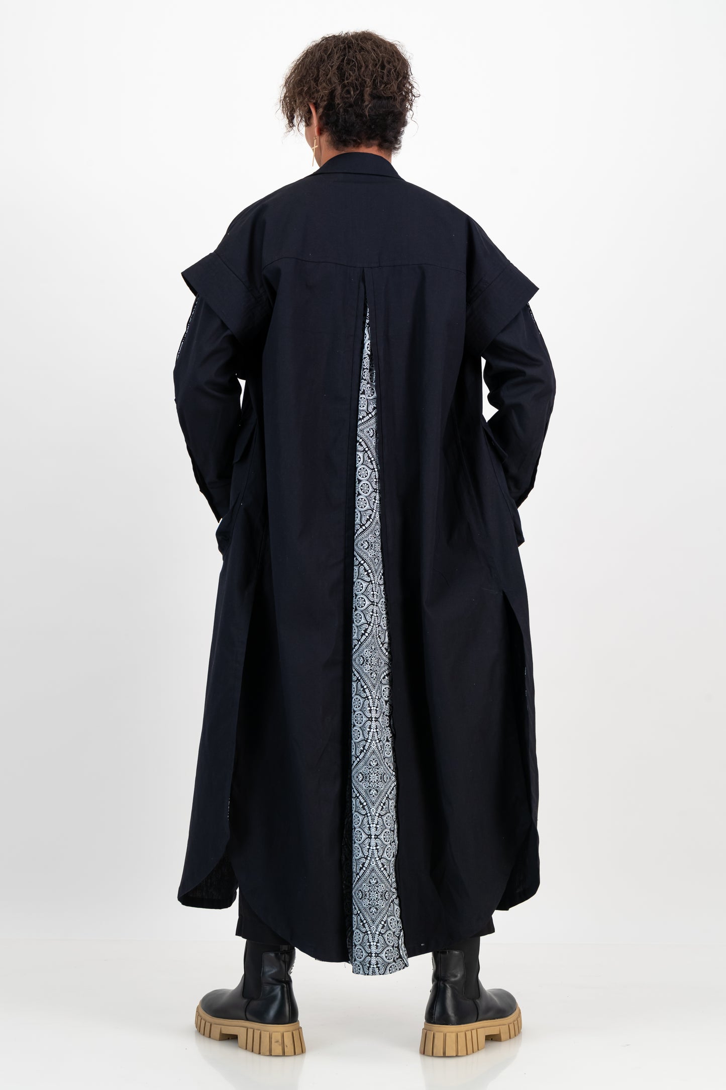 Ethnik Ltd. Edenrose Maxi Shacket